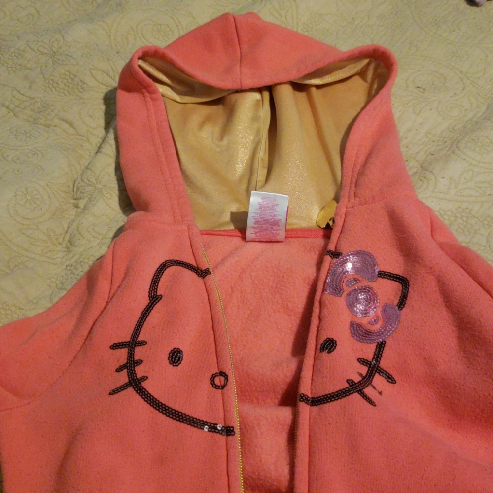 Hello kitty jacket - Picture 2 of 2